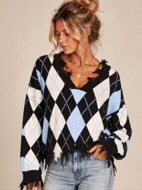 Just Polly Distressed Argyle Oversized Sweater Medium NWT